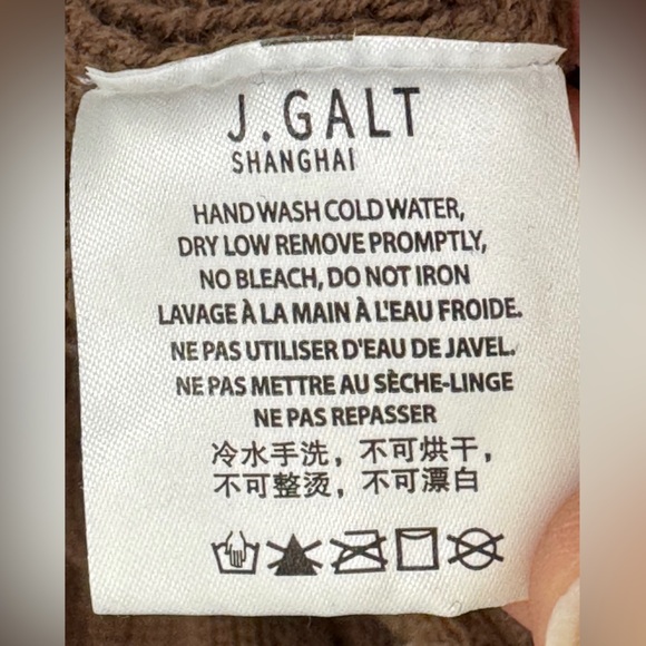 Brandy Melville Brown V-Neck Cable Knit Sweater - Picture 6 of 6